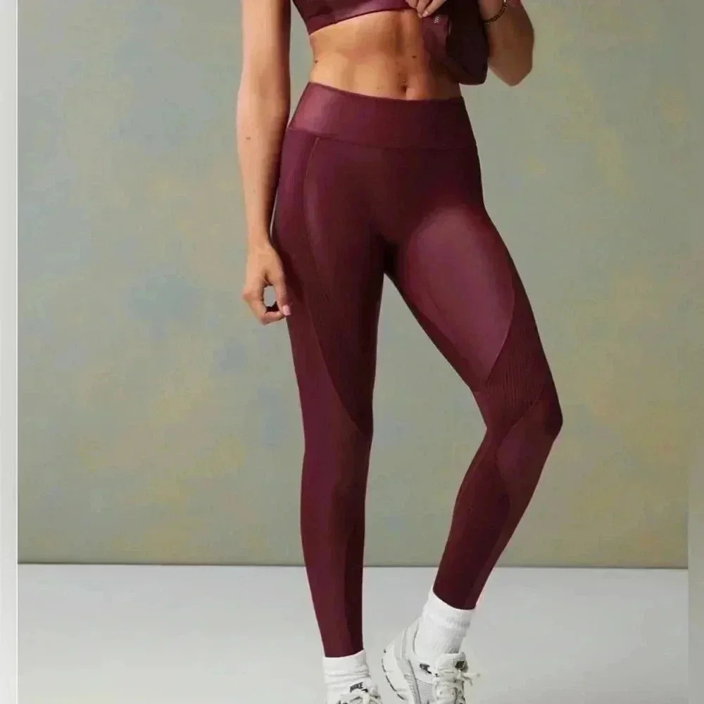 NWT Motion365+ Contour High-Waisted‎ Legging size XS merlot shine